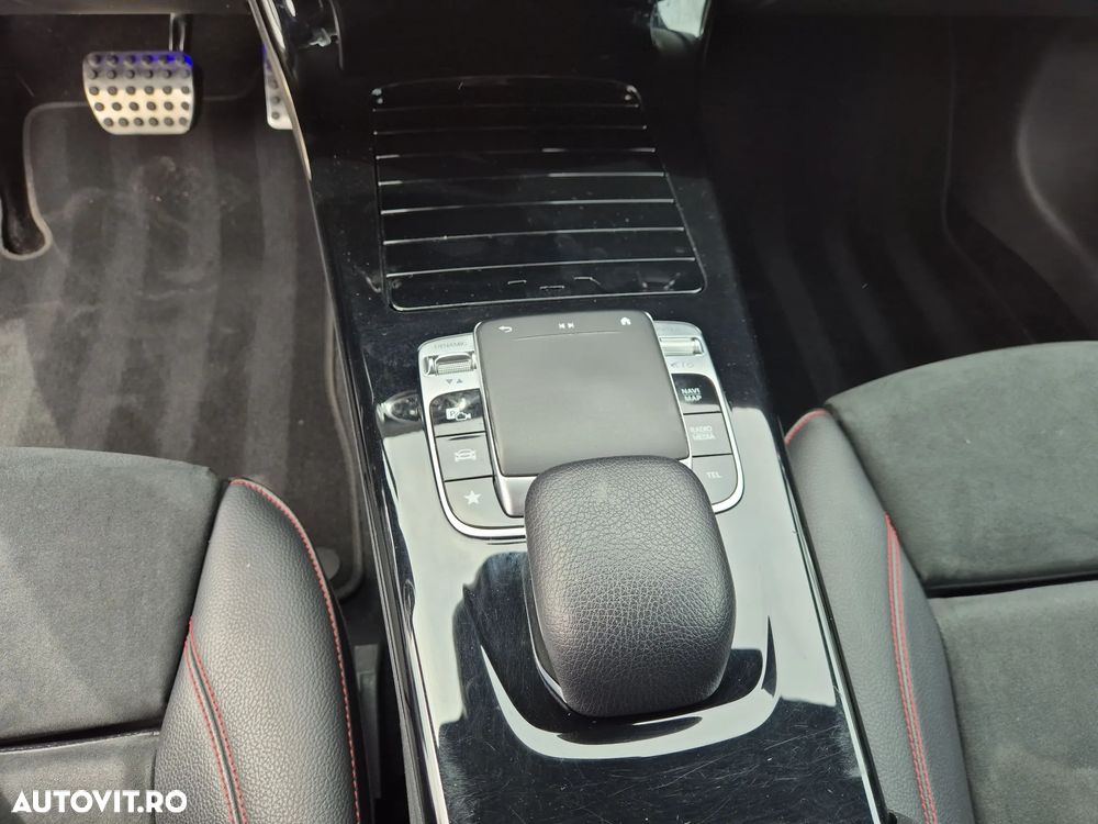 Mercedes-Benz CLA 200 7G-DCT AMG Line - 18