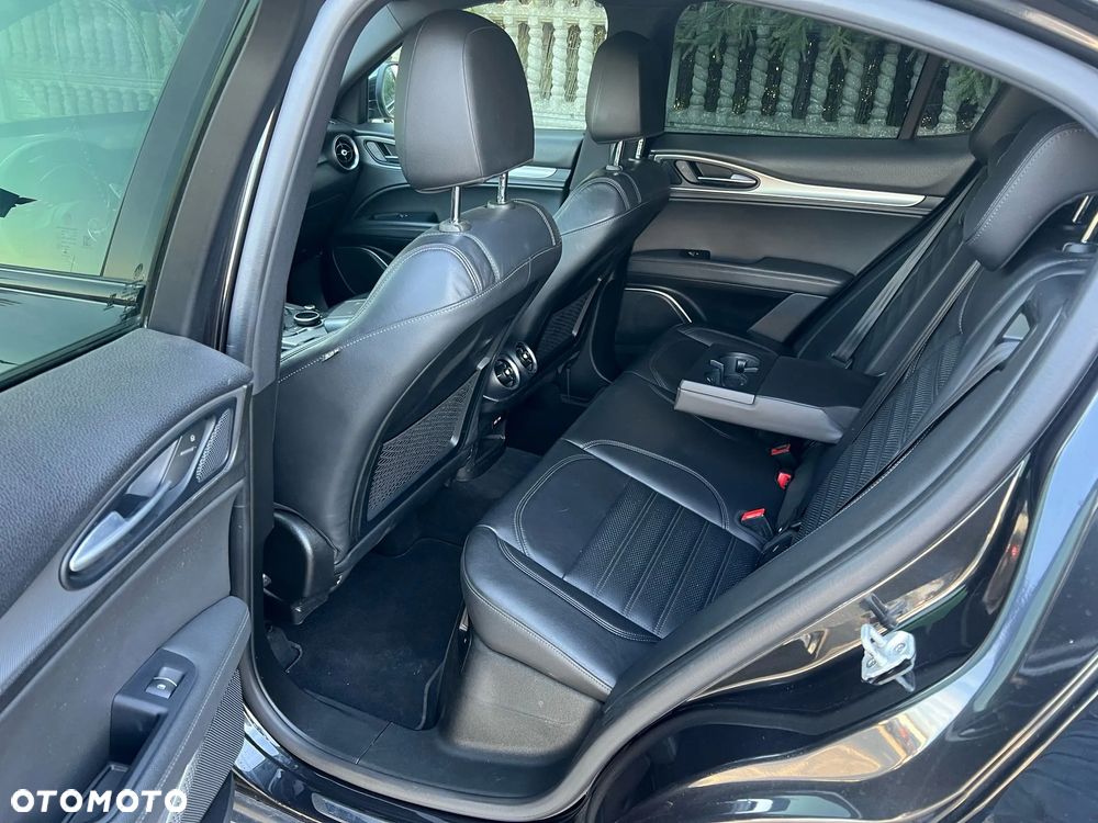 Alfa Romeo Stelvio 2.2 JTDM Executive Q4 - 24