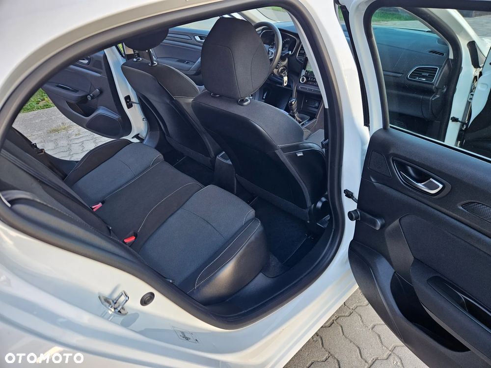 Renault Megane ENERGY TCe 100 LIMITED - 17