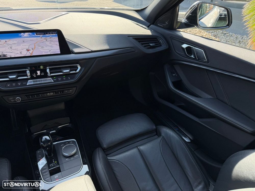BMW M135i xDrive - 30