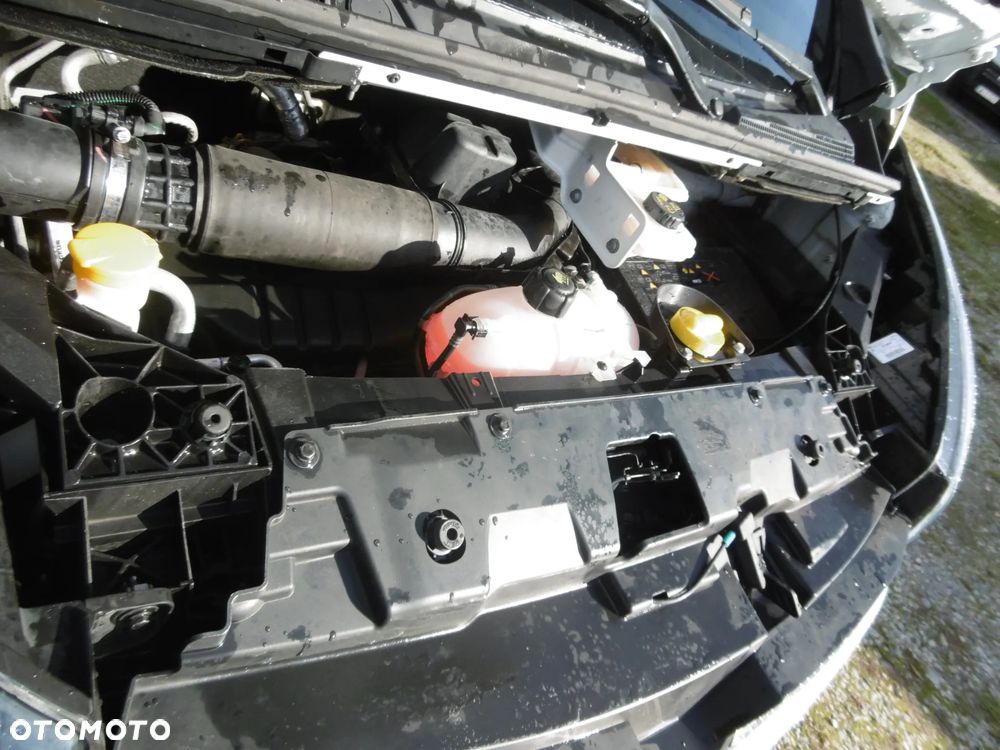 Renault Trafic - 11