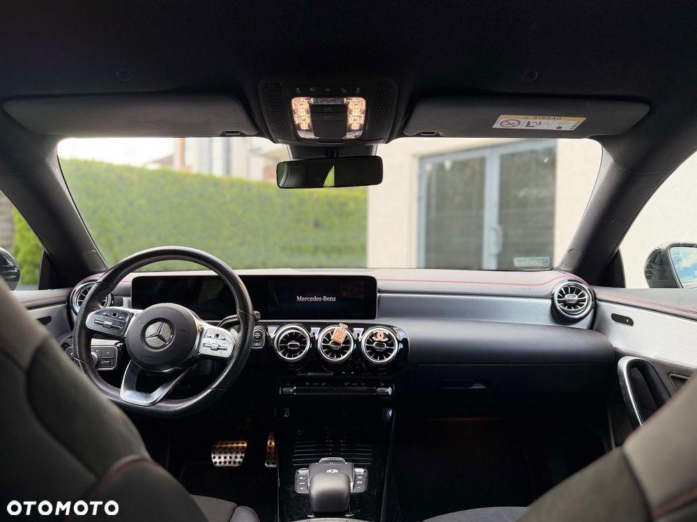 Mercedes-Benz CLA 200 AMG Line 7G-DCT - 12