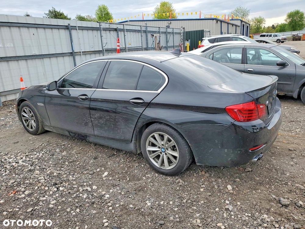 BMW Seria 5 528i - 3