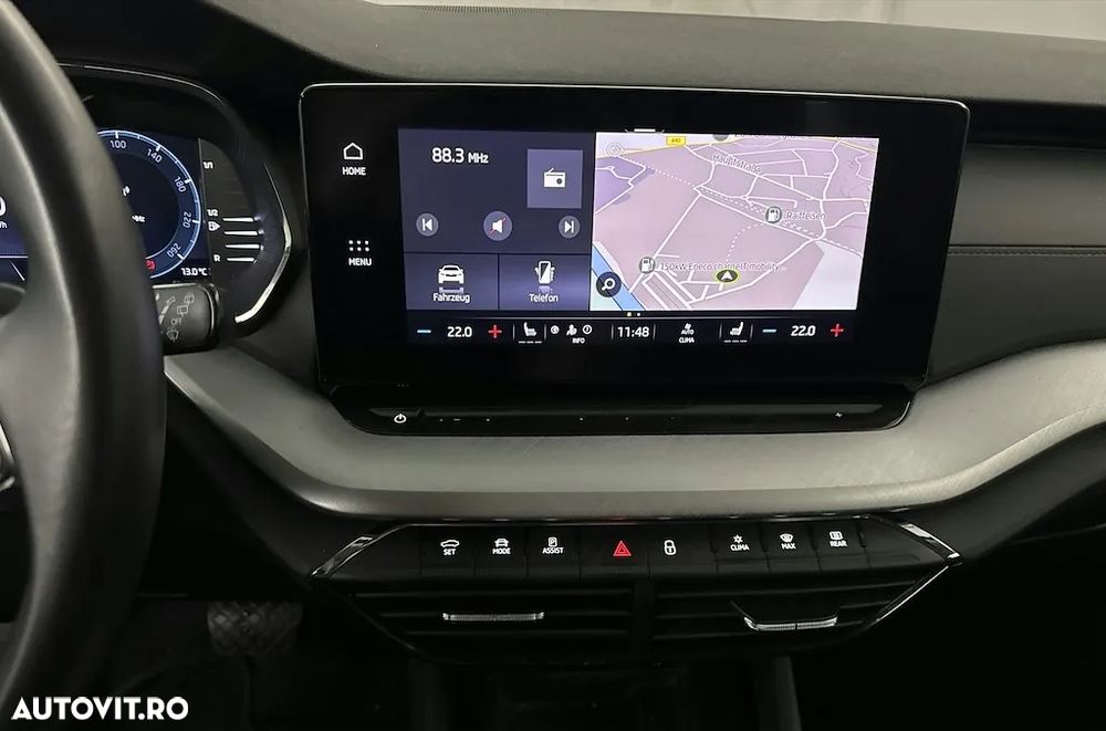 Skoda Octavia Combi 2.0 TDI DSG Sportline - 7