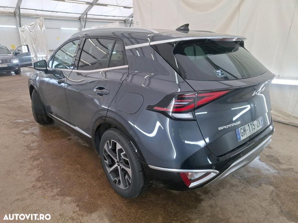 Kia Sportage 1.6 T-GDI HEV 6AT 4x2 Style - 4