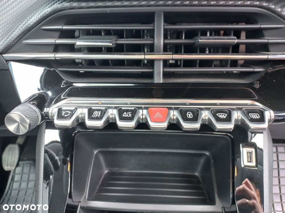 Peugeot 208 1.2 PureTech Active Pack S&S - 19