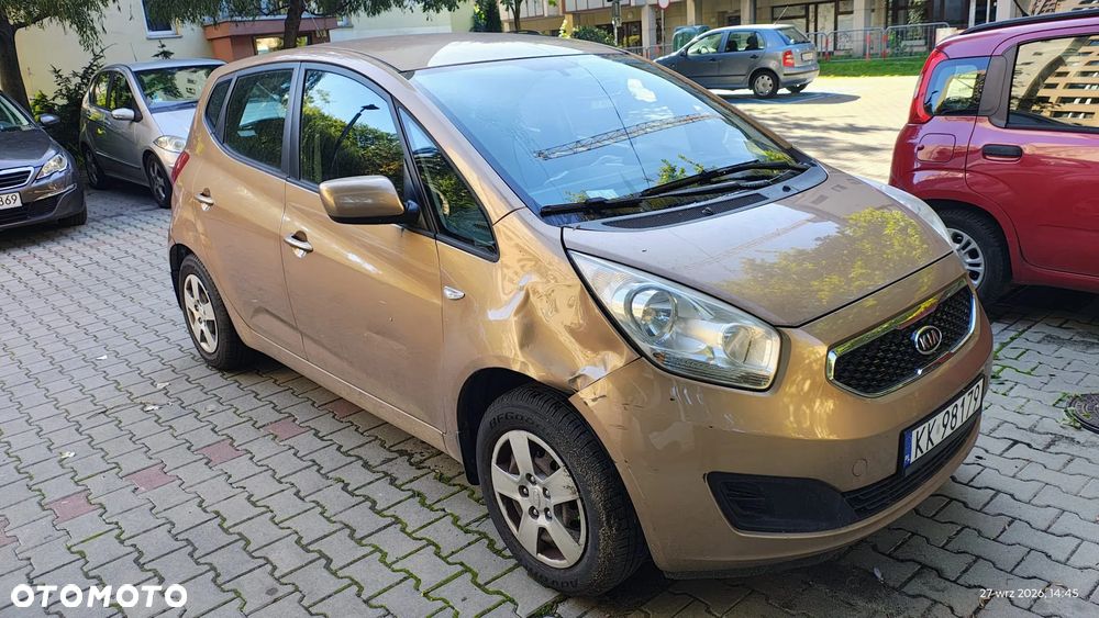 Kia Venga - 7
