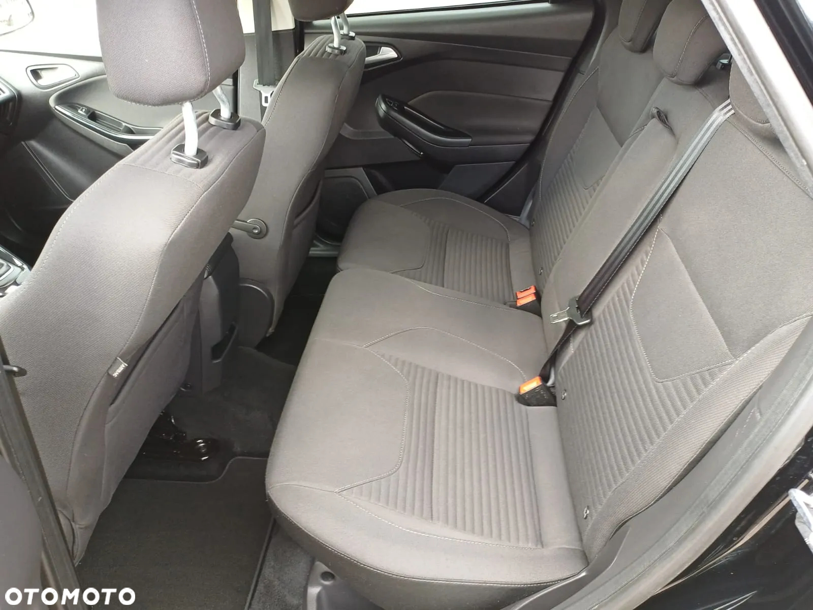 Ford Focus 1.5 EcoBlue Start-Stopp-System TITANIUM - 16