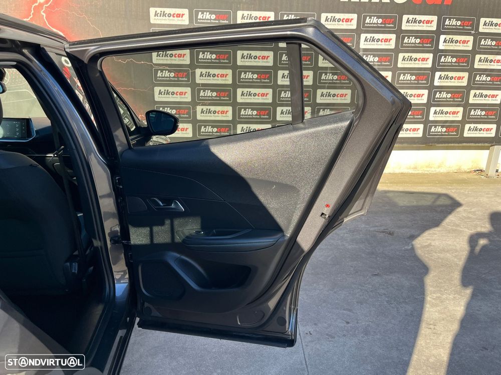 Peugeot 2008 1.5 BlueHDi Allure EAT8 - 45