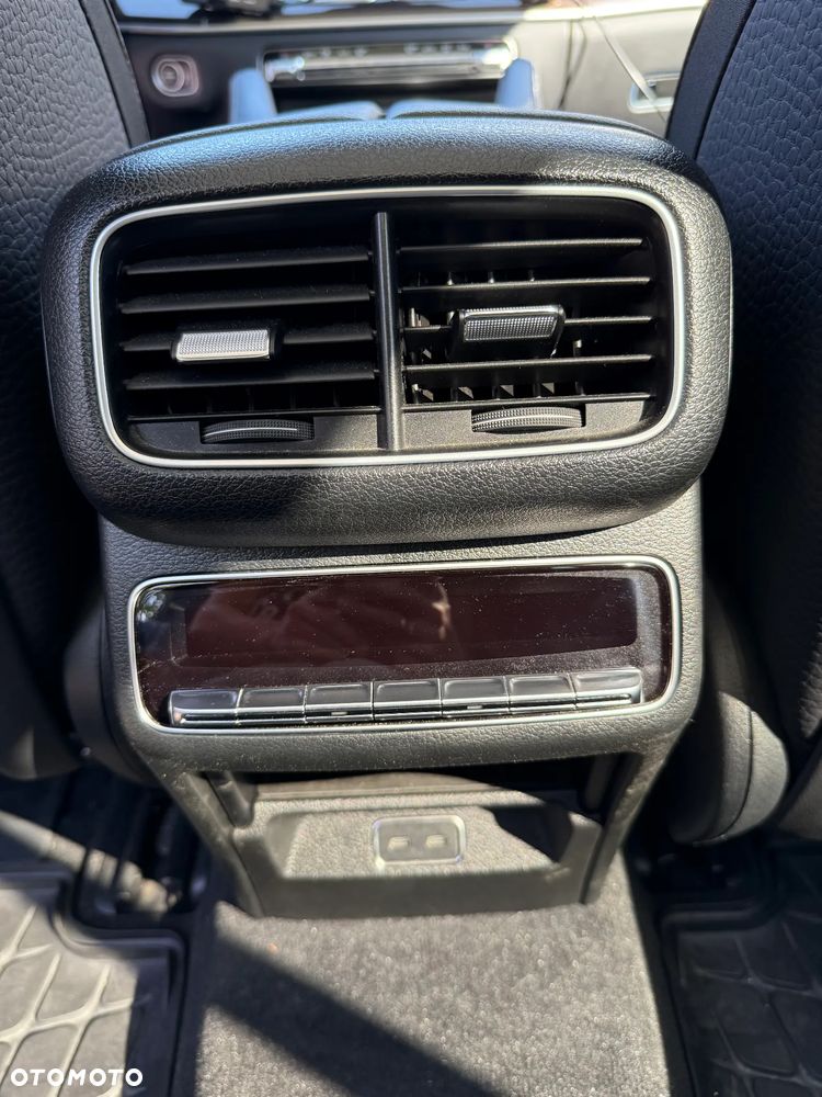 Mercedes-Benz GLS - 13