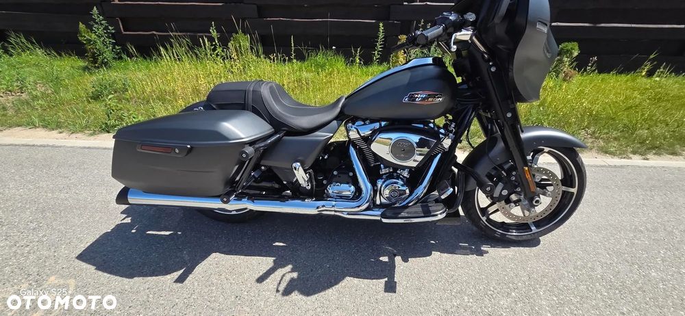 Harley-Davidson Touring Street Glide - 13