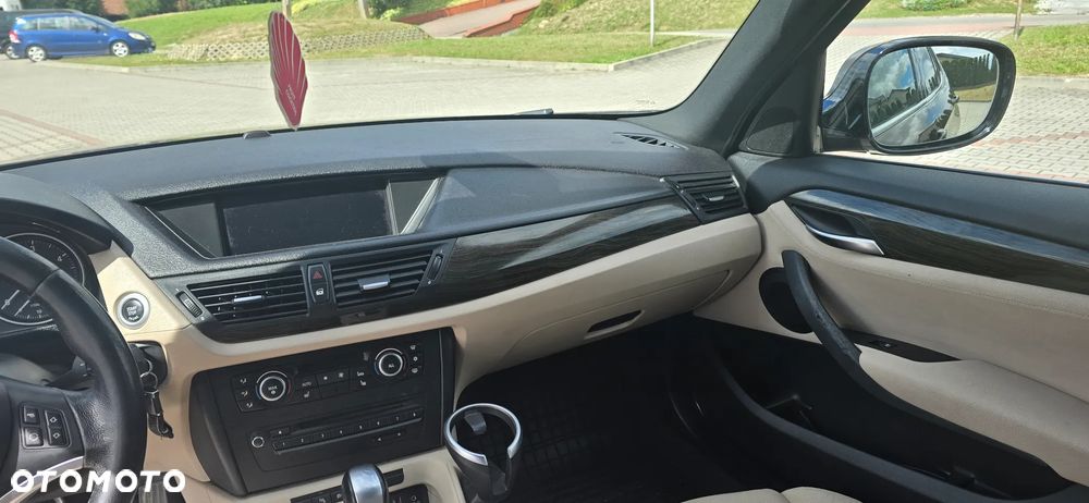 BMW X1 - 15