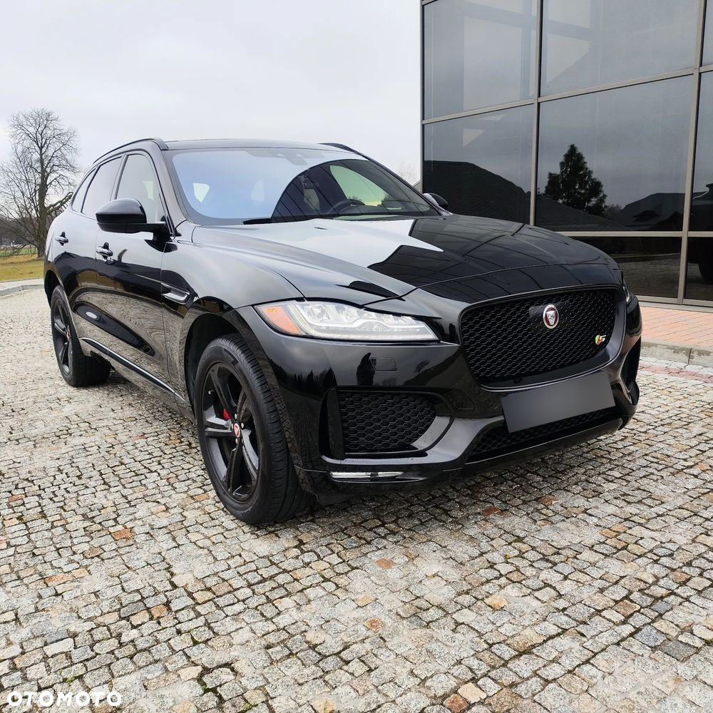 Jaguar F-Pace S AWD - 5