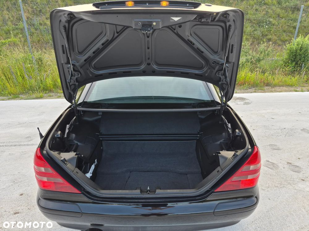 Mercedes-Benz SLK 200 - 23