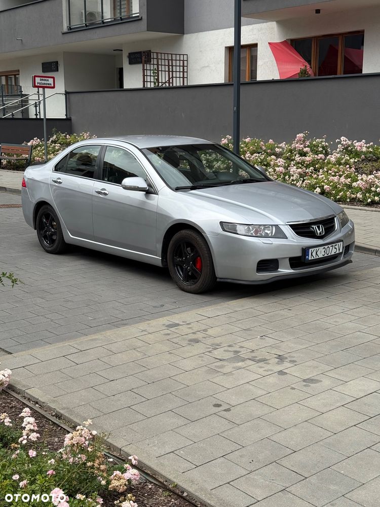 Honda Accord - 2