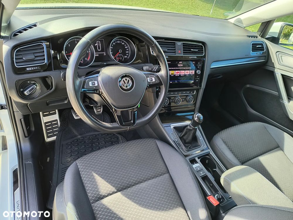 Volkswagen Golf VII 1.6 TDI BMT United - 11