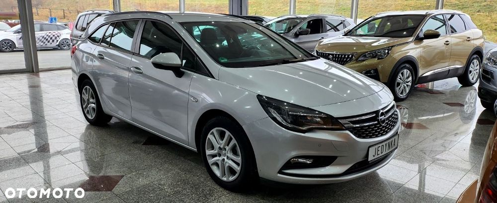 Opel Astra - 2