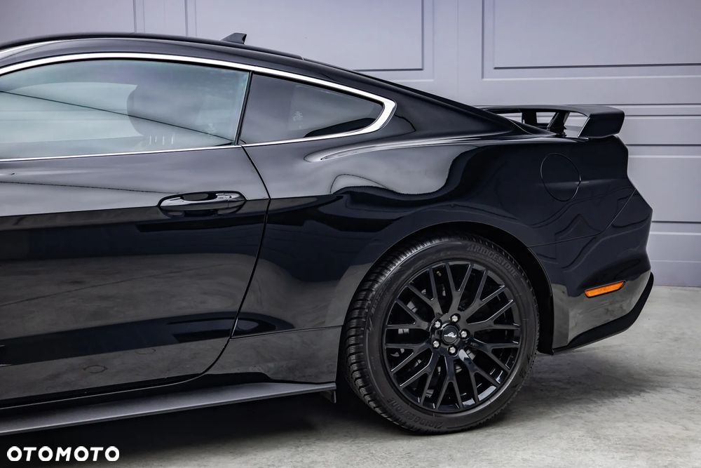 Ford Mustang - 11