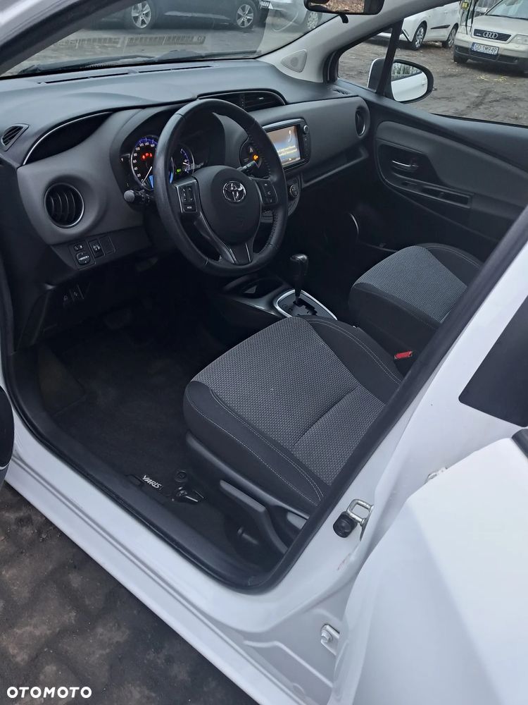 Toyota Yaris - 7