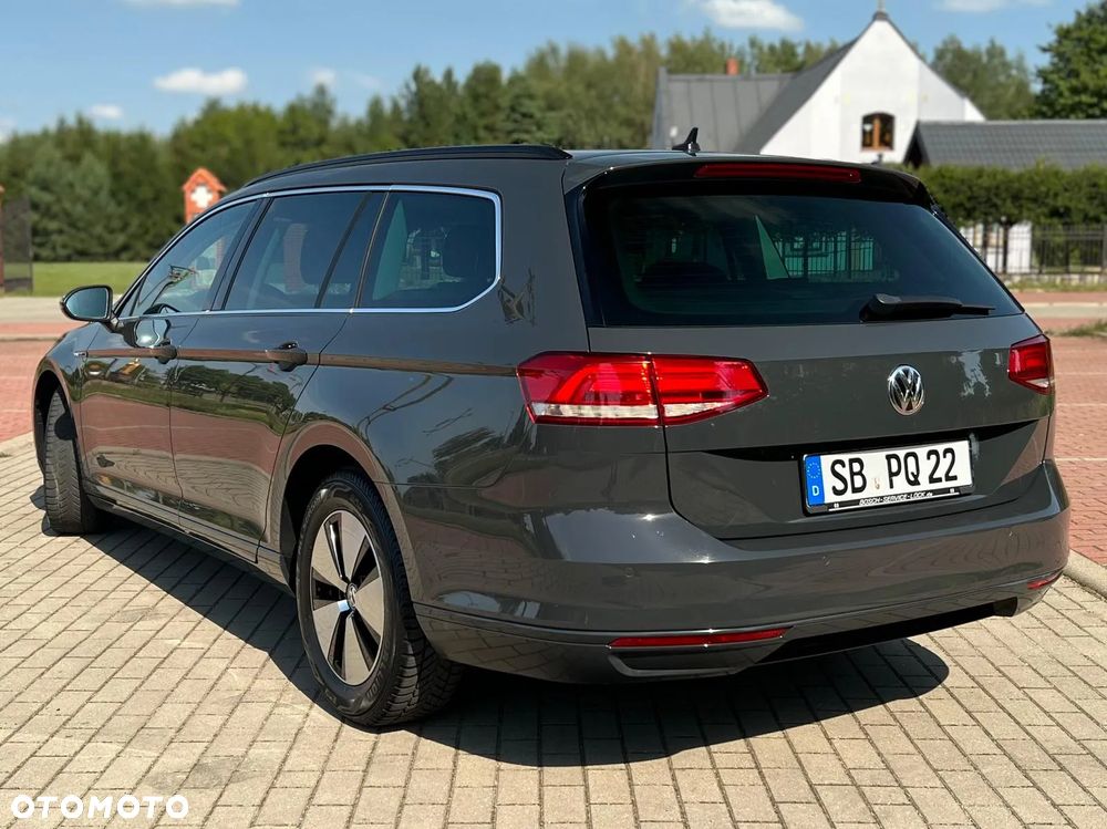 Volkswagen Passat Variant 2.0 TDI DSG (BlueMotion Technology) Comfortline - 5
