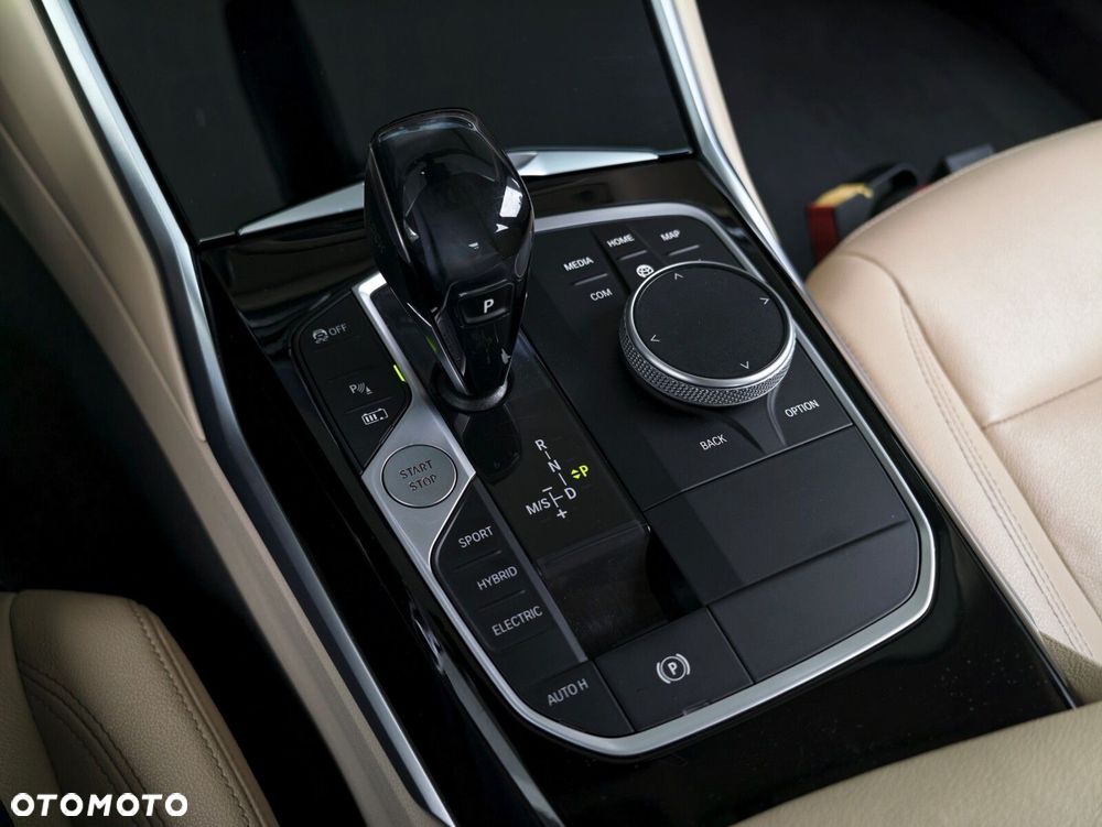 BMW Seria 3 - 23