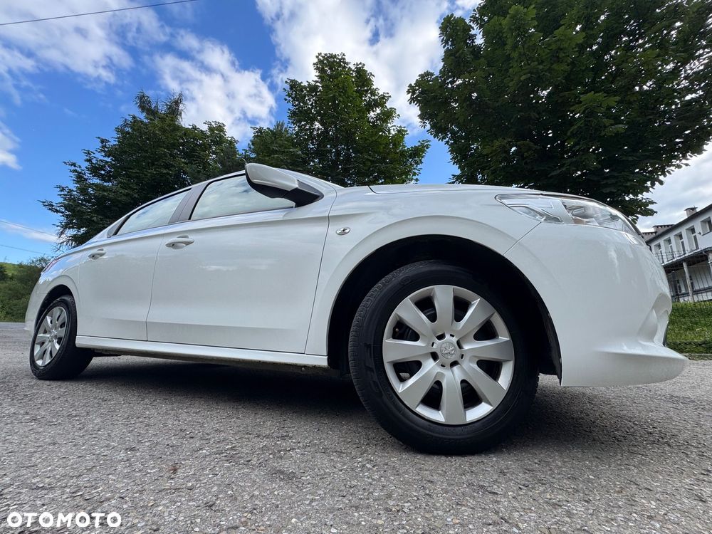 Peugeot 301 1.2 Pure Tech Active - 32
