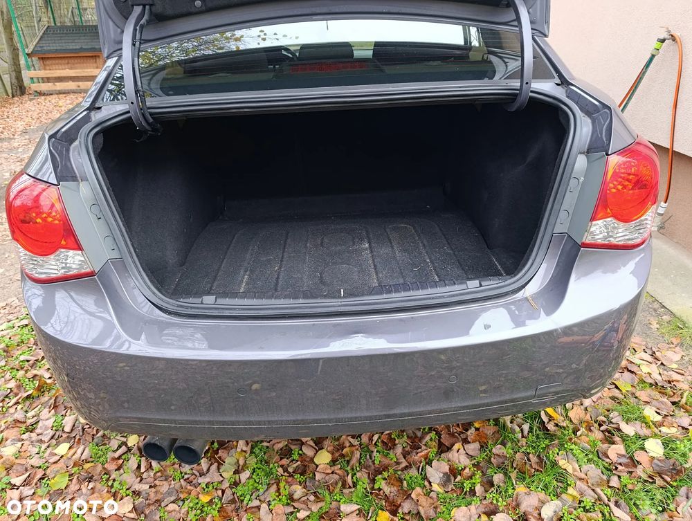 Chevrolet Cruze - 19