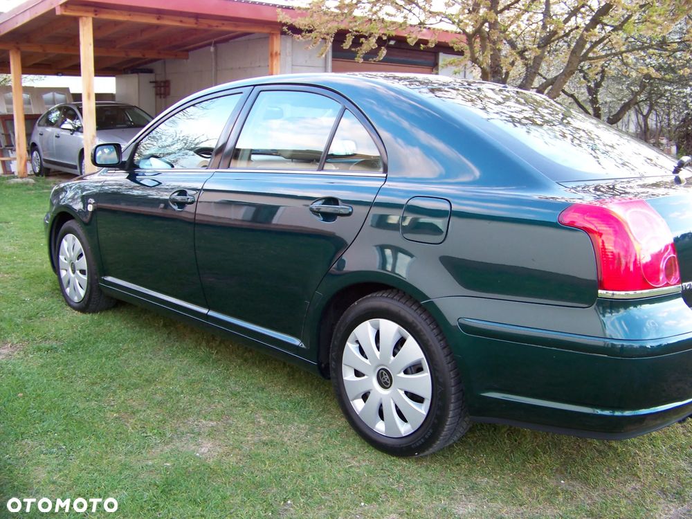 Toyota Avensis 2.0 D-4D - 7