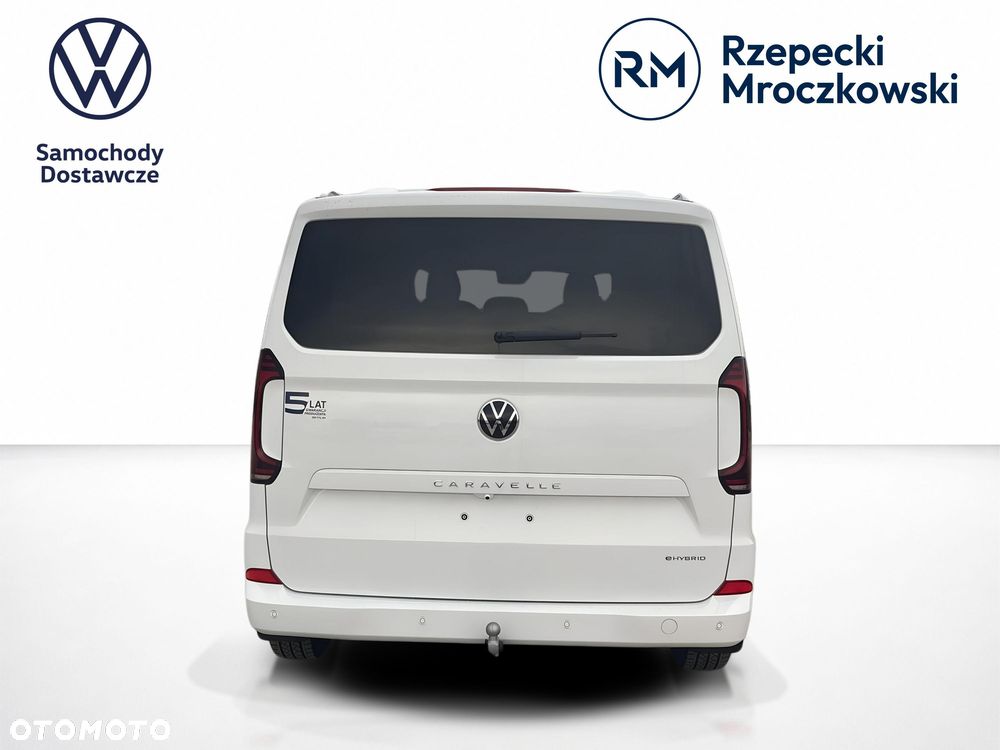 Volkswagen Caravelle - 8