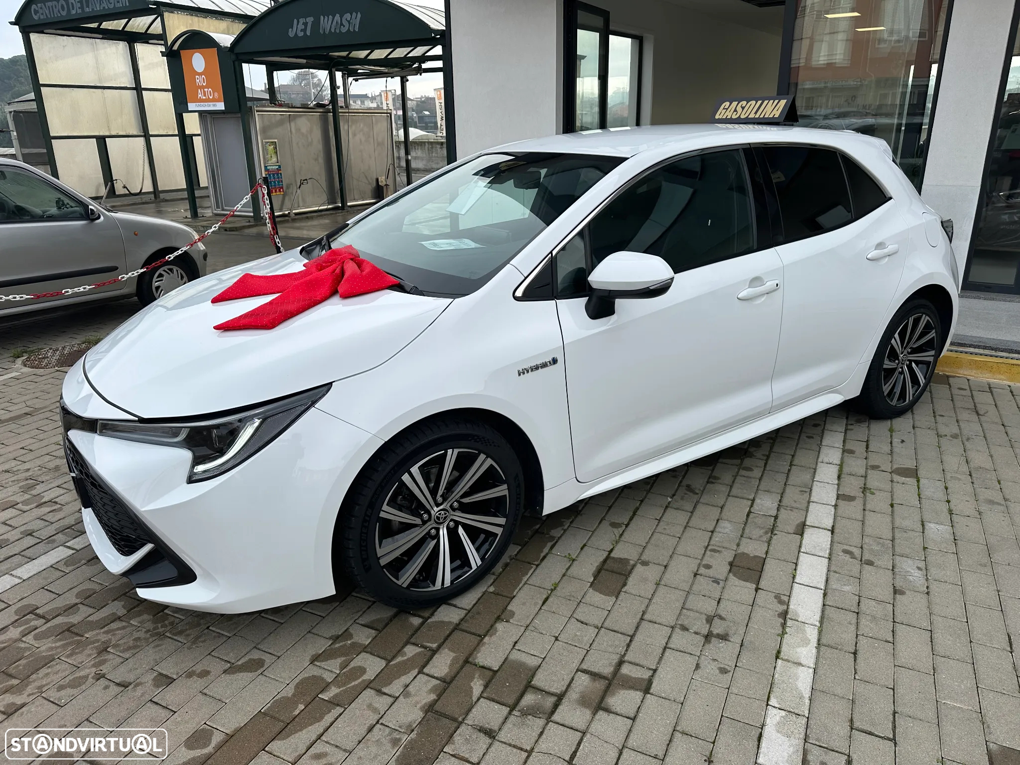 Toyota Corolla 1.8 Hybrid Comfort+P.Sport - 4