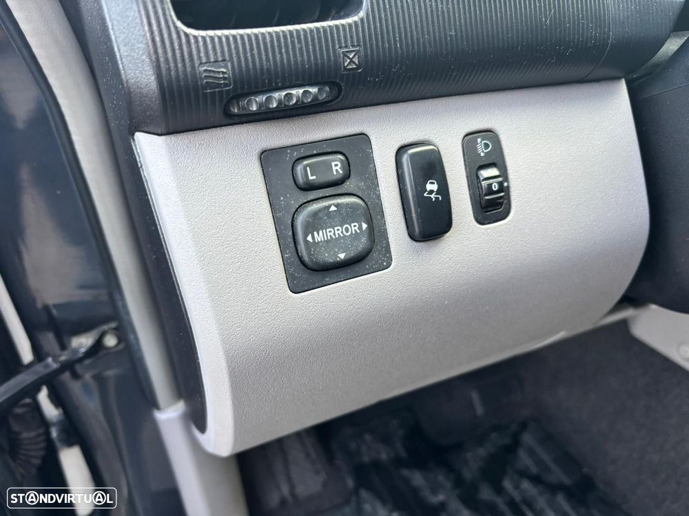 Mitsubishi L200 2.5 DI-D CD Intense AC/JLL - 16