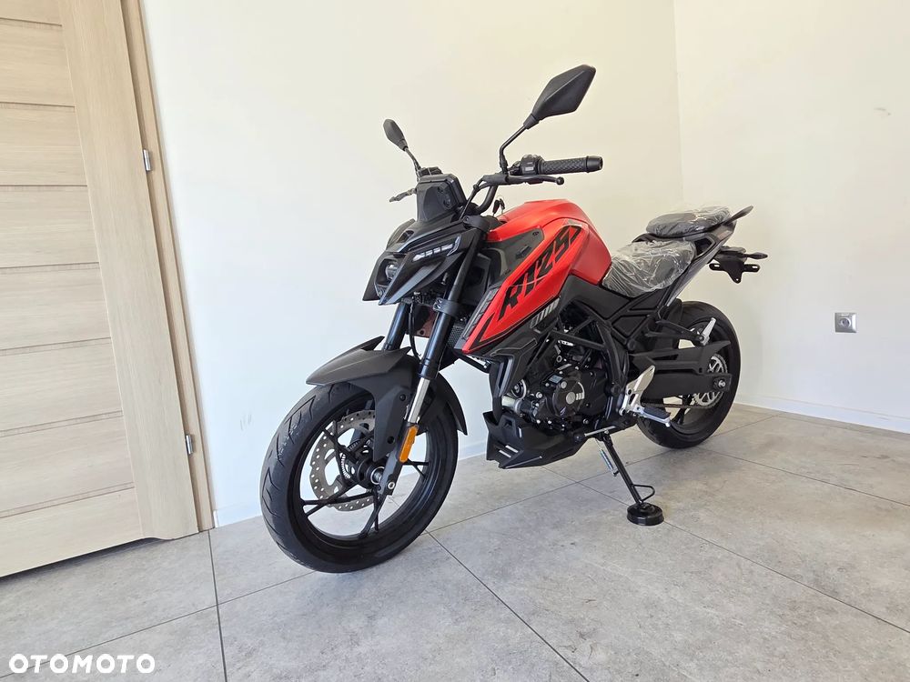 VOGE R125S - 32