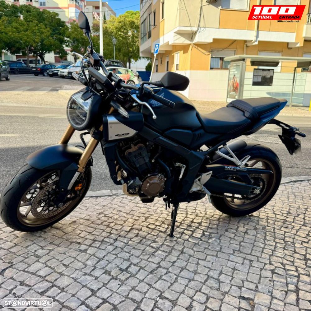 Honda CB 650 RA - 22