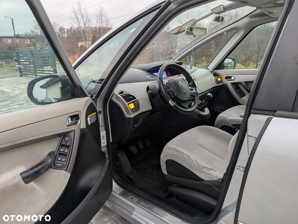Citroën C4 Picasso 1.8i Impress - 14