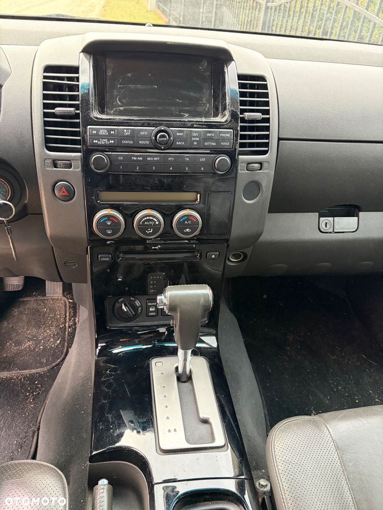 Nissan Navara 2008 photo 4