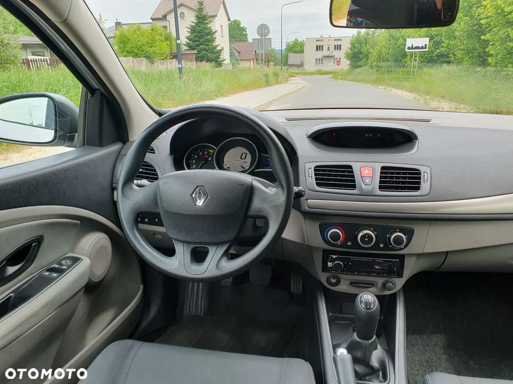 Renault Megane 1.6 16V 100 Authentique - 10