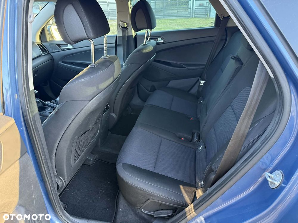 Hyundai Tucson 1.7 CRDI BlueDrive GO 2WD - 10