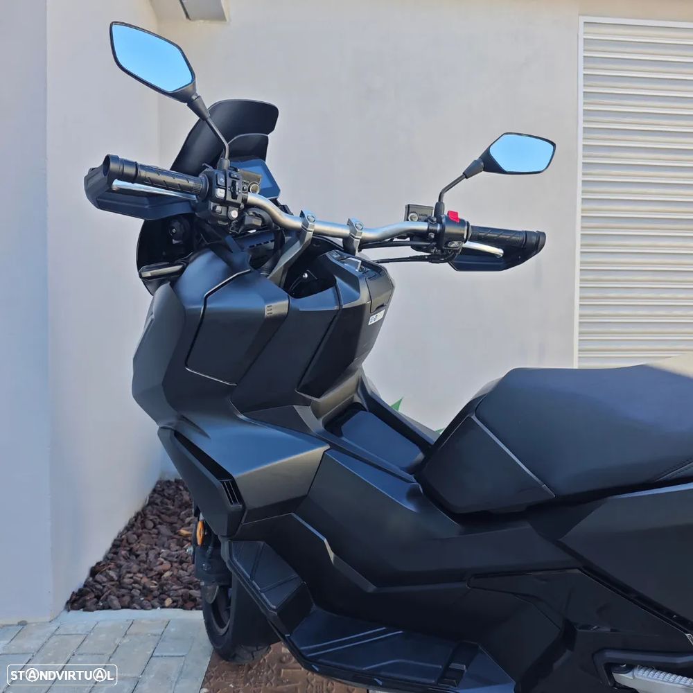 Honda ADV 350 - 16