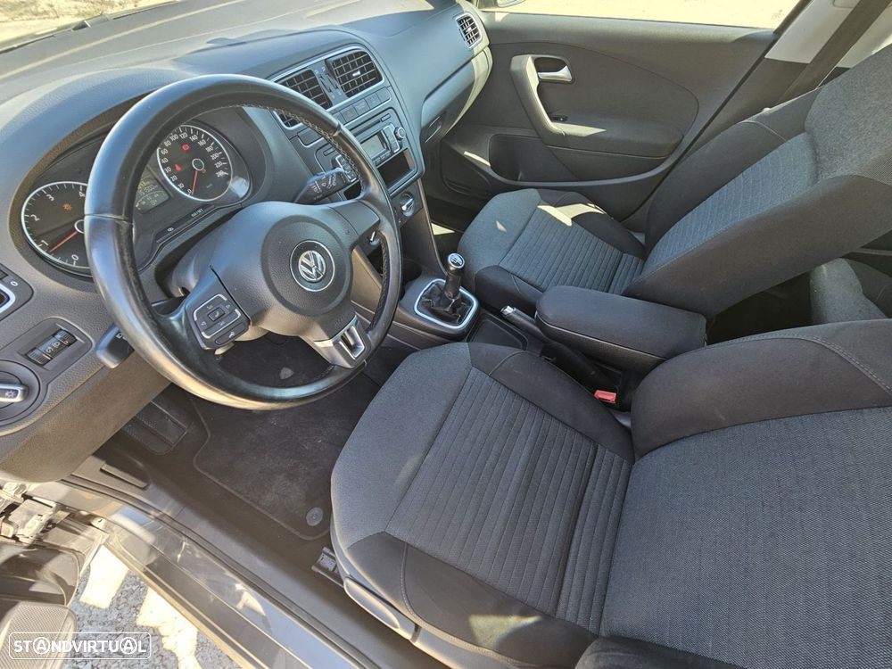 VW Polo 1.6 TDI Confortline BlueMotion - 19