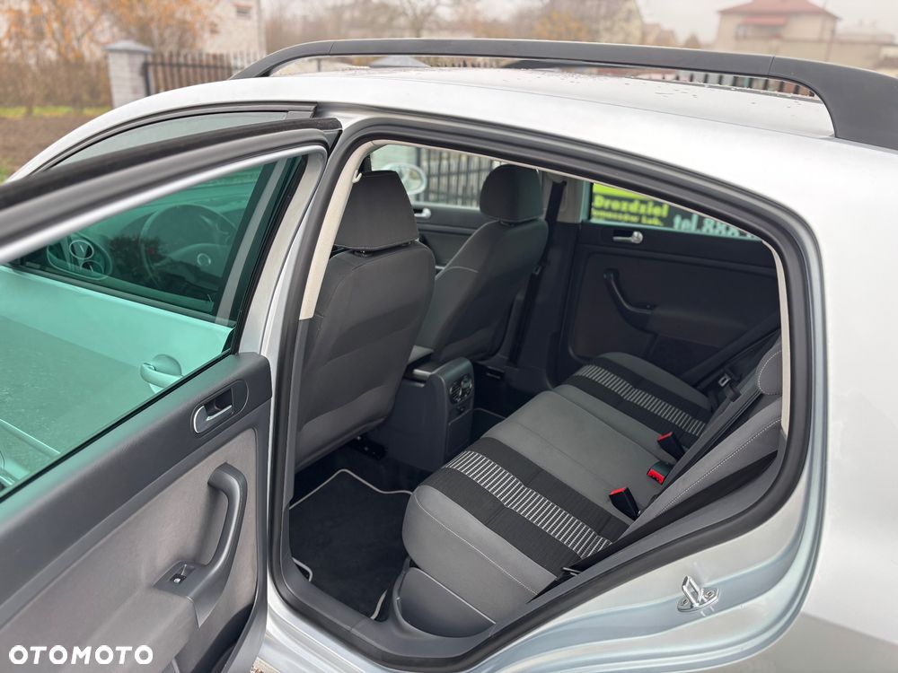 Volkswagen Golf Plus - 8