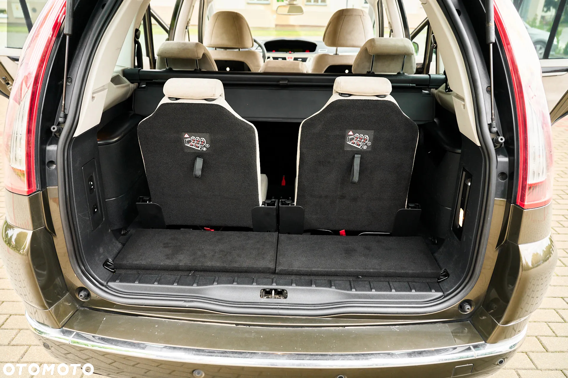 Citroën C4 Grand Picasso 2.0 HDi Exclusive MCP - 24