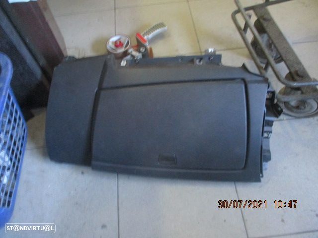 Porta Luvas 7124554 BMW E87 2005 PRETO - 1