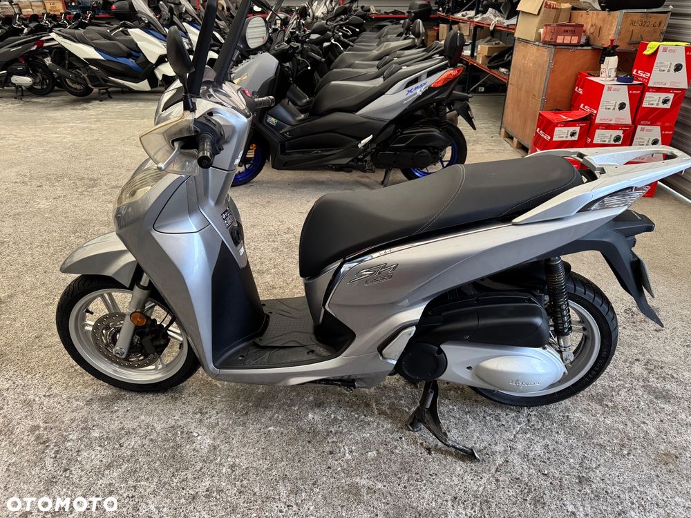Honda SH - 4