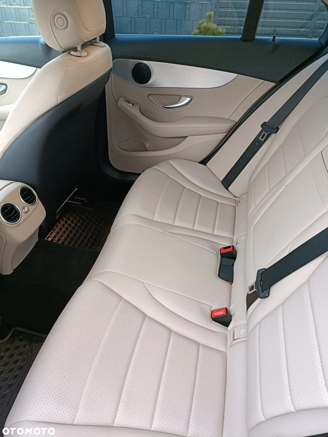 Mercedes-Benz Klasa C 180 9G-TRONIC - 12