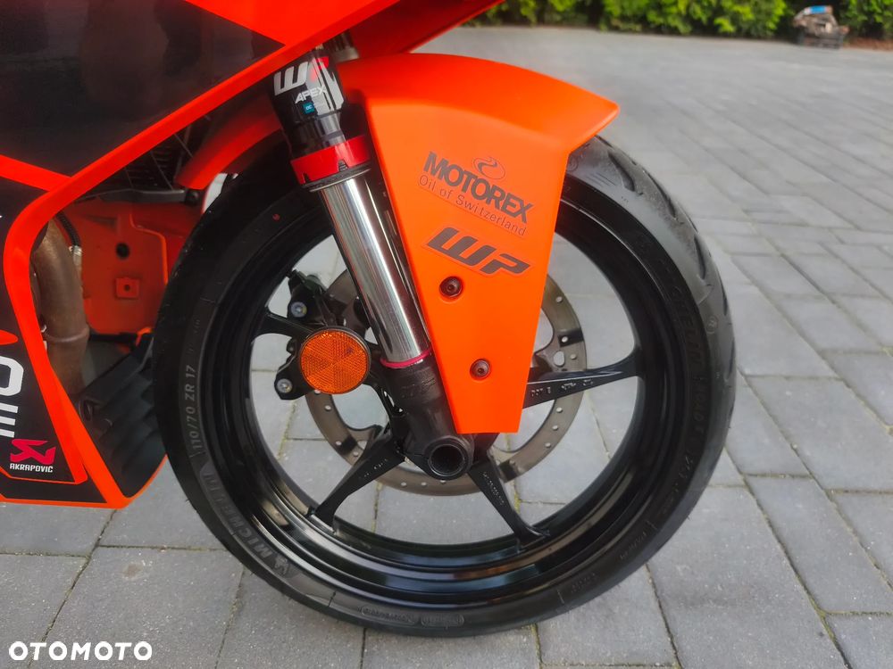 KTM RC 125 - 12