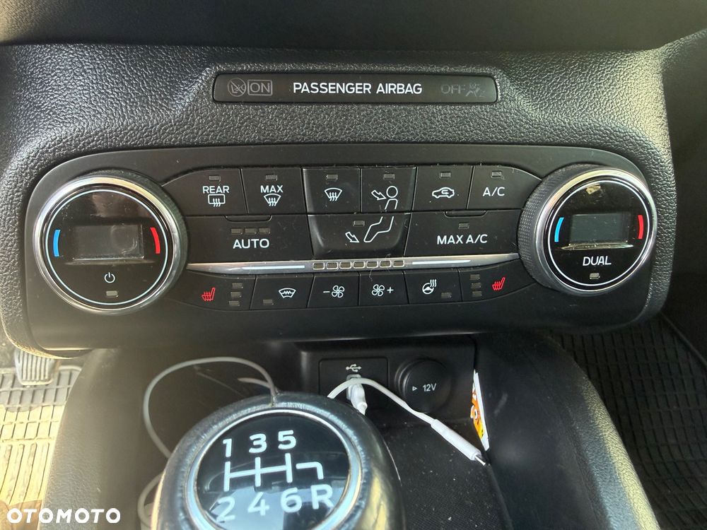 Ford Focus 1.0 EcoBoost Active - 9
