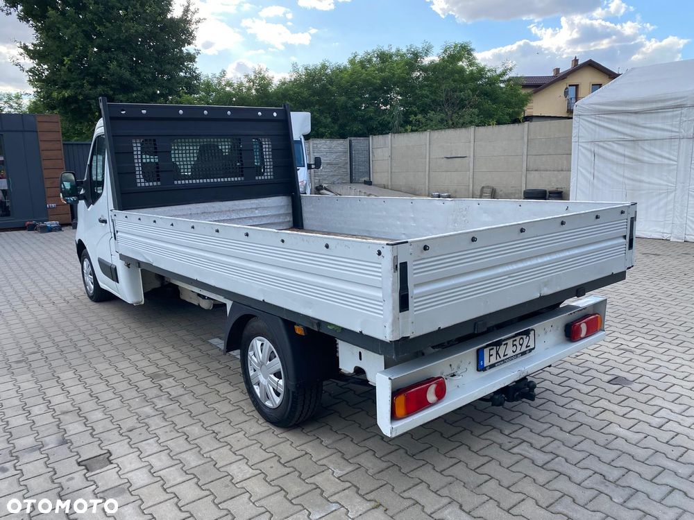 Nissan NV400 - 7