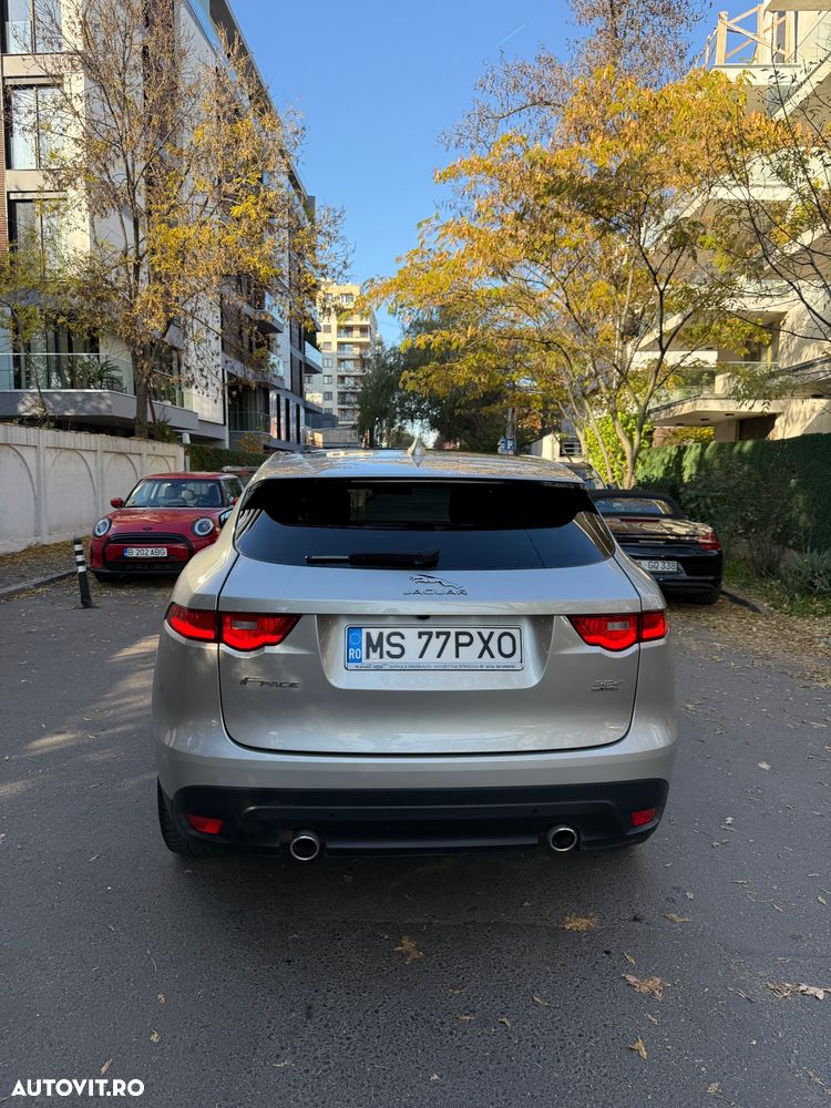 Jaguar F-Pace 30d AWD Portfolio - 7