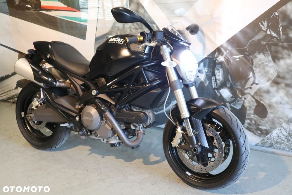 Ducati Monster - 16