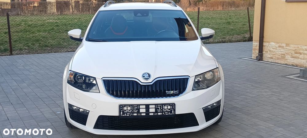 Skoda Octavia 2.0 TDI RS - 40